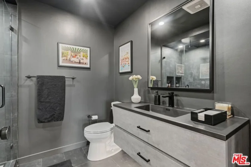 1230 Horn Avenue #305 photo 21