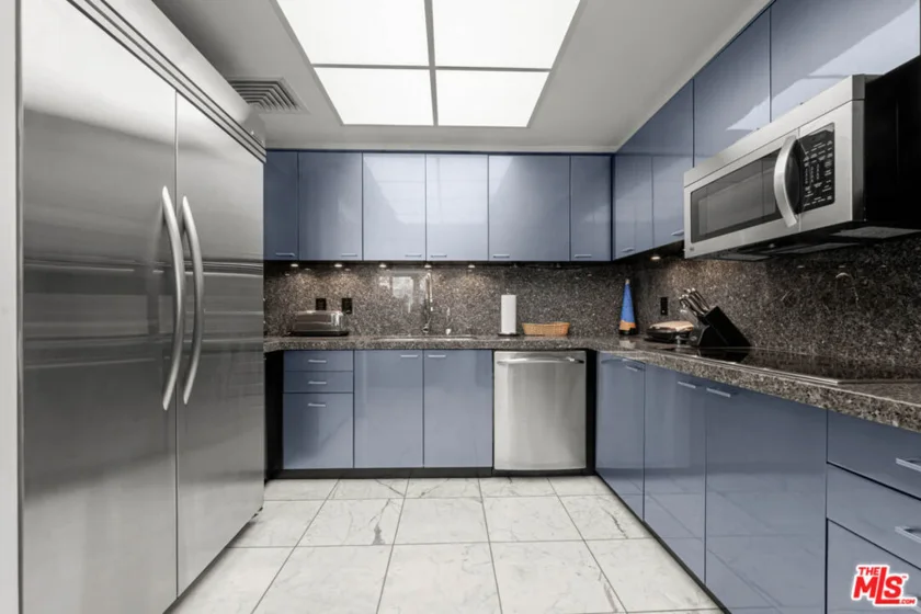 10520 Wilshire Boulevard #802 photo 4