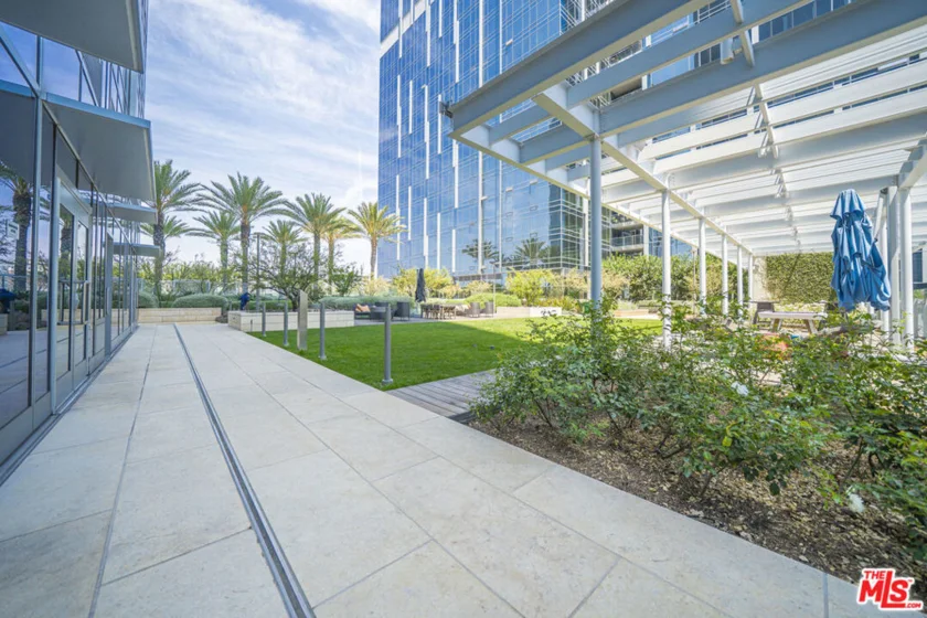 877 Francisco Street #1208 photo 12