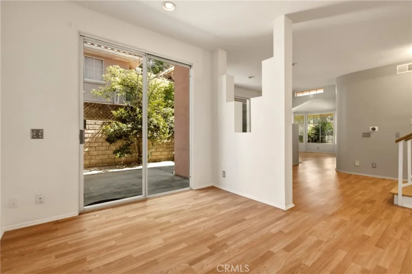 7329 Vassar photo 7