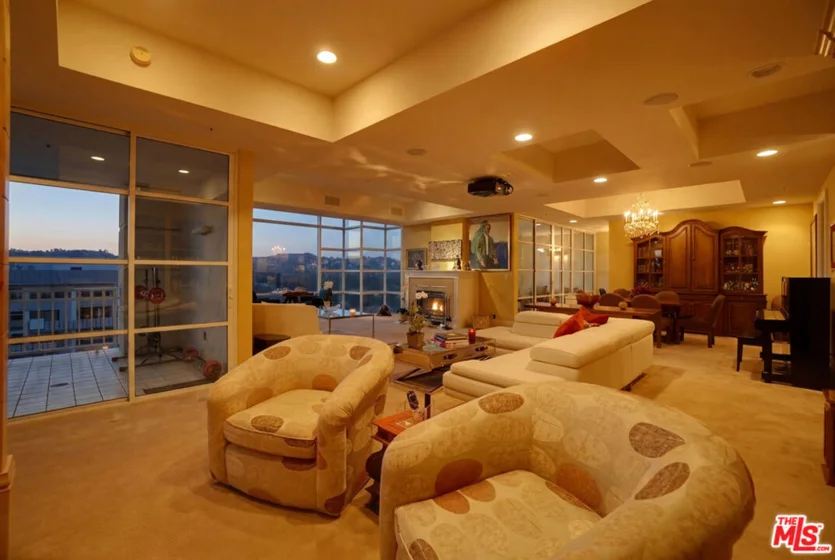 10380 Wilshire Boulevard #1501 photo 27