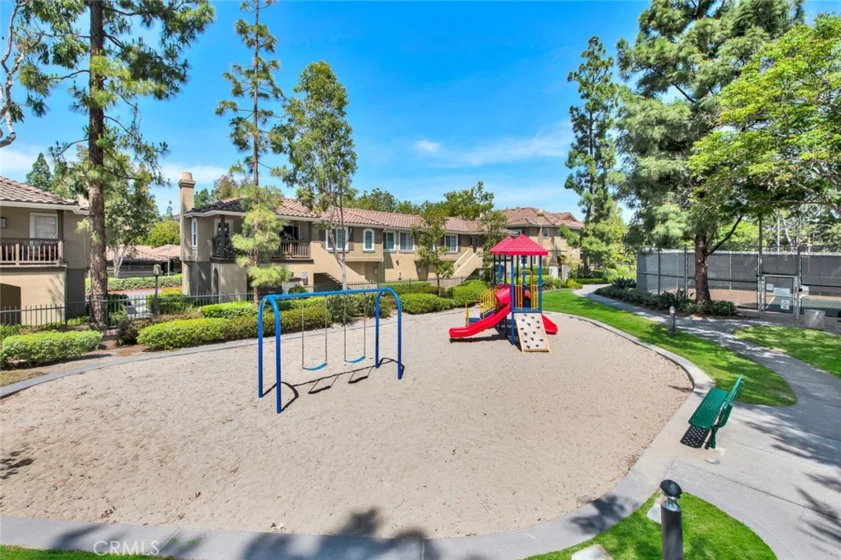 186 Gallery Way photo 17