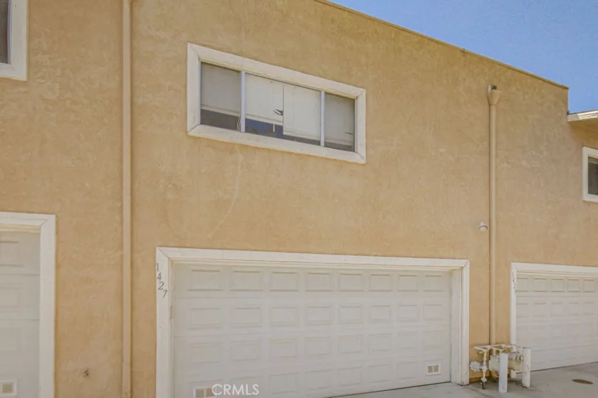 1427 Hillandale photo 19