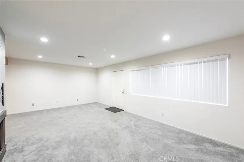 497 S El Molino Avenue #205 photo 6