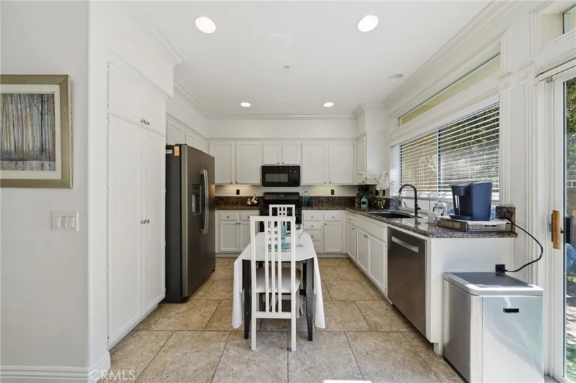 47 Via Madera photo 11