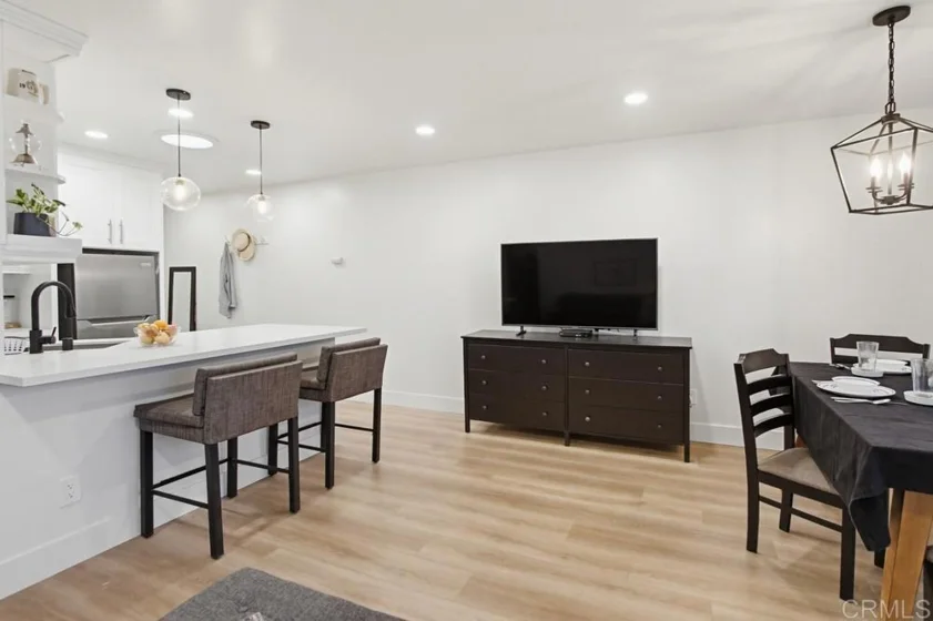 3950 Cleveland Avenue #211 photo 6