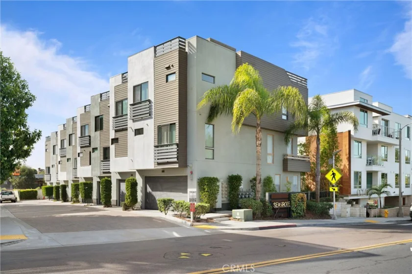 2503 State Street photo 1