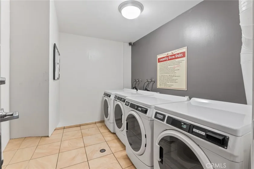 620 S Gramercy Place #412 photo 15