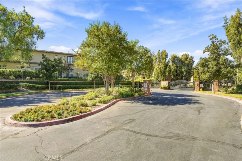 4452 Owens Street #104 photo 38