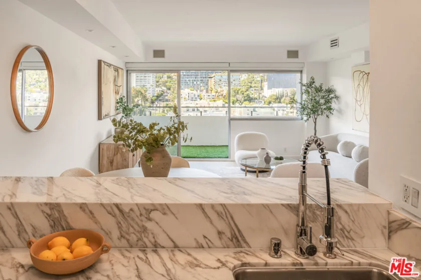 838 N Doheny Drive #1204 photo 13