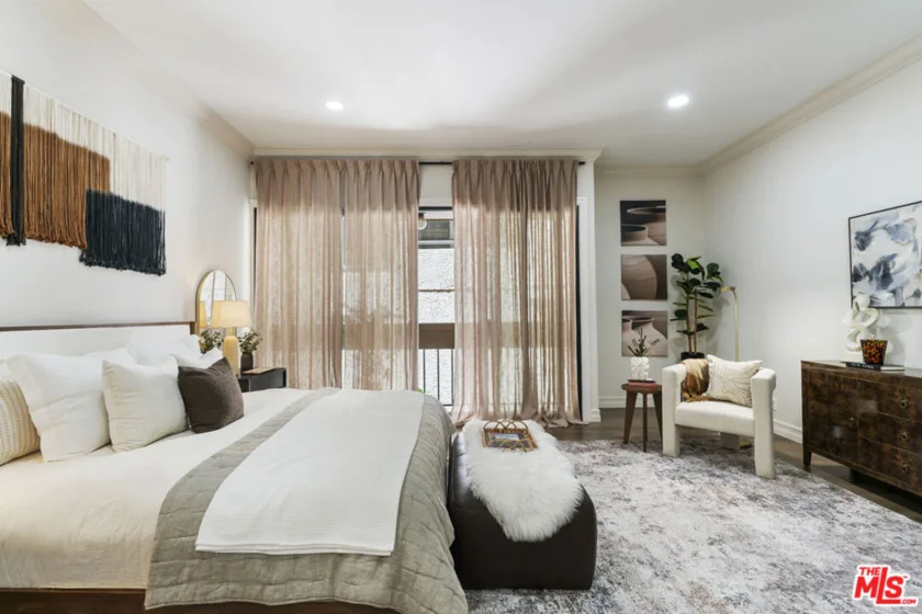 11628 Montana Avenue #208 photo 37