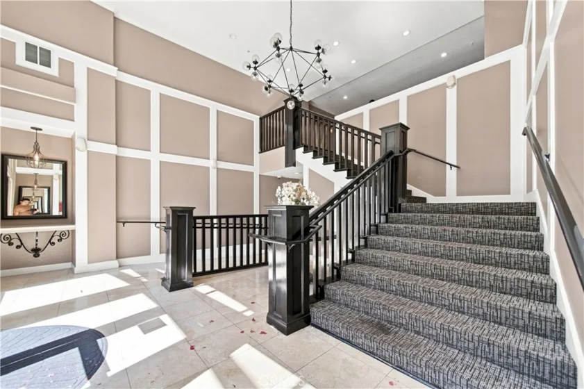 838 Pine photo 2