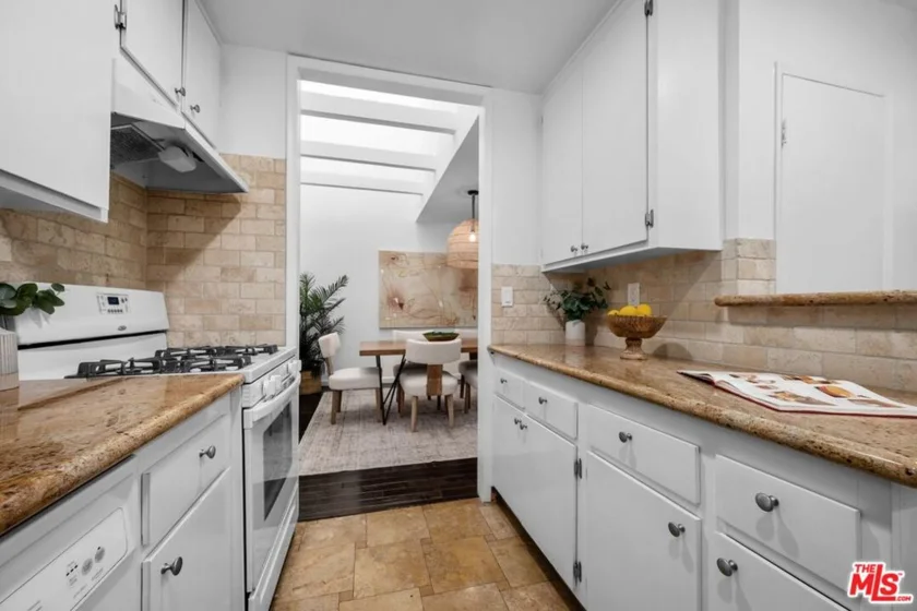 1425 Stanford Street #5 photo 3