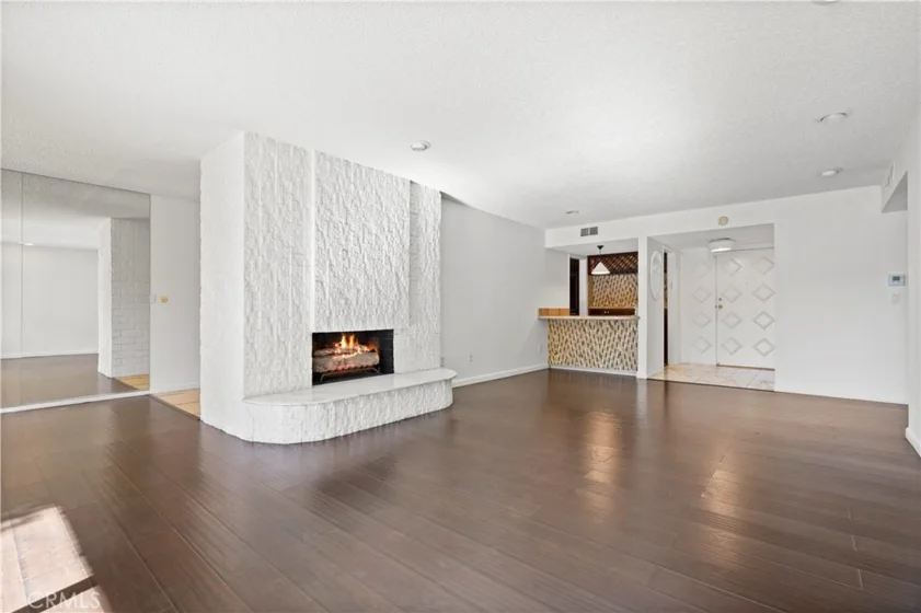 5330 Lindley #209 photo 22
