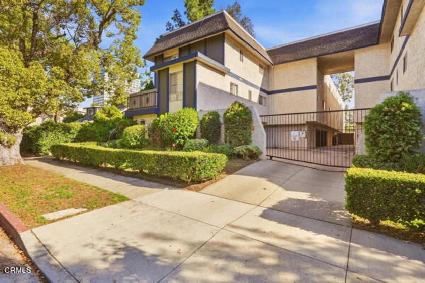 408 Burchett Street #11 photo 2
