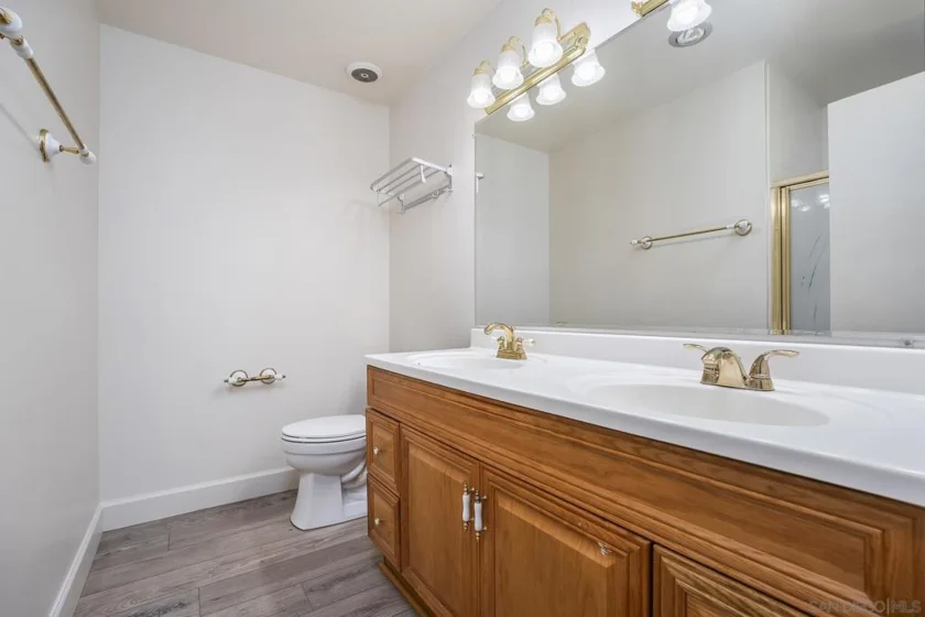 513 Shady Lane #B photo 25