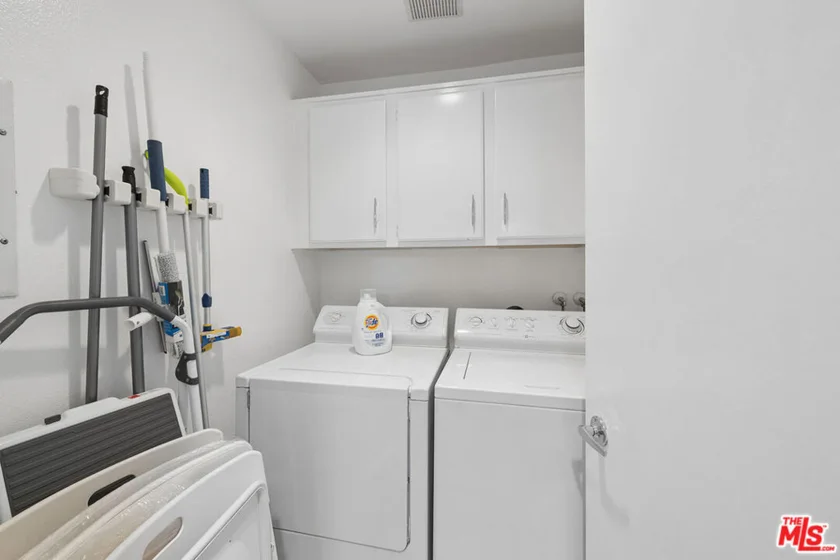 200 N Swall Drive #462 photo 16