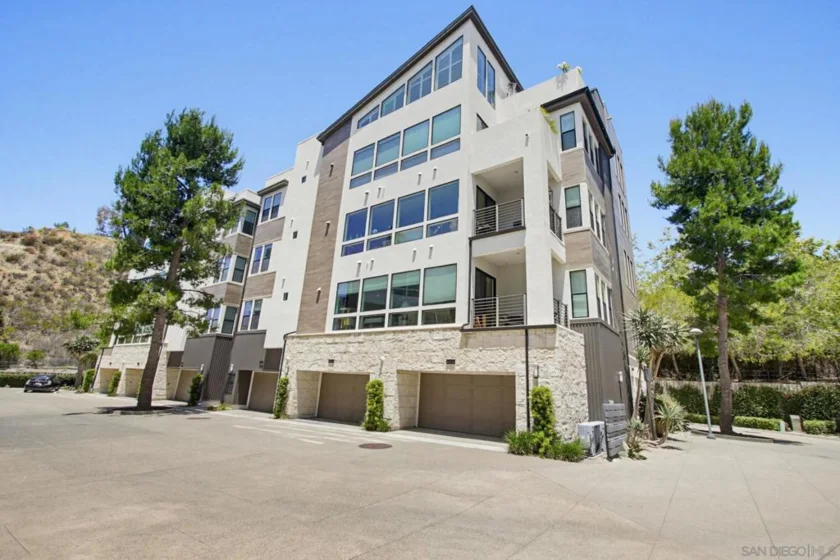 8442 Distinctive Drive photo 53