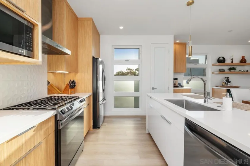119 Date Avenue photo 9