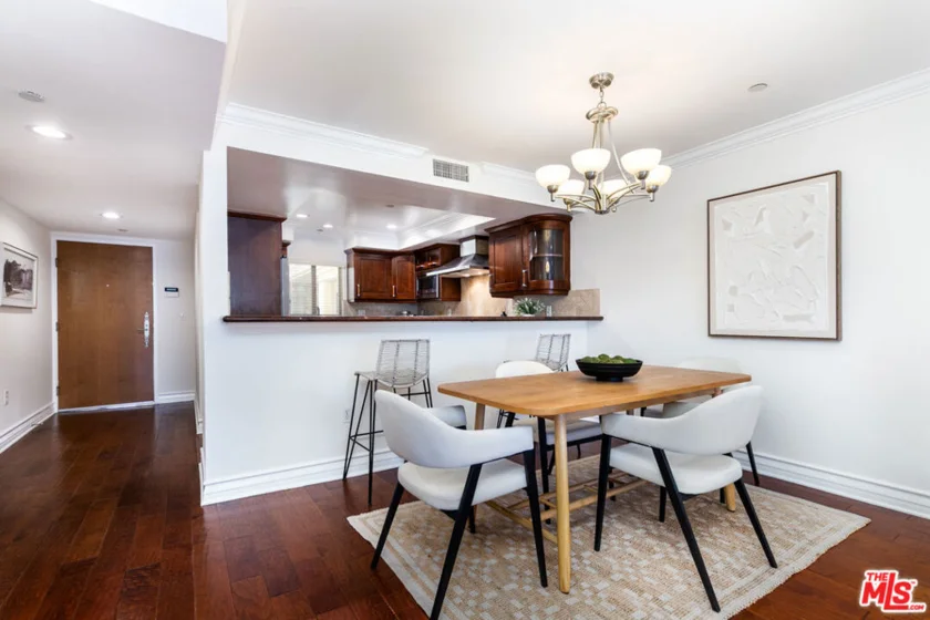 1417 S Westgate Avenue #201 photo 5