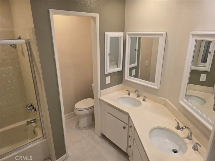 335 N Adams #106 photo 10