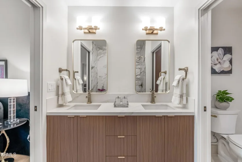 139 S Oak Knoll Avenue #301 photo 20