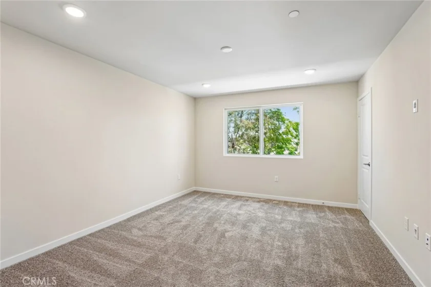 9524 Hannah Way photo 23
