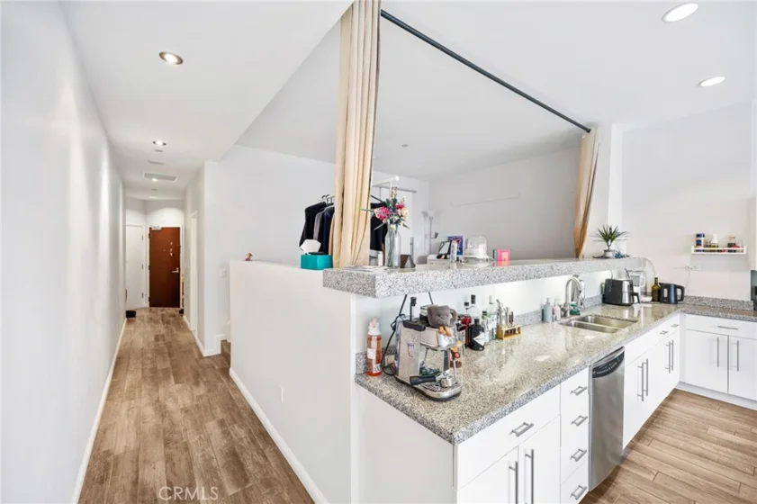 1100 Wilshire Boulevard #2607 photo 9