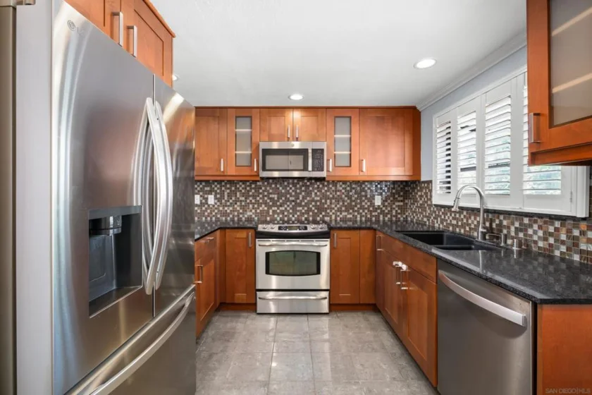 1411 Robinson Avenue #14 photo 26