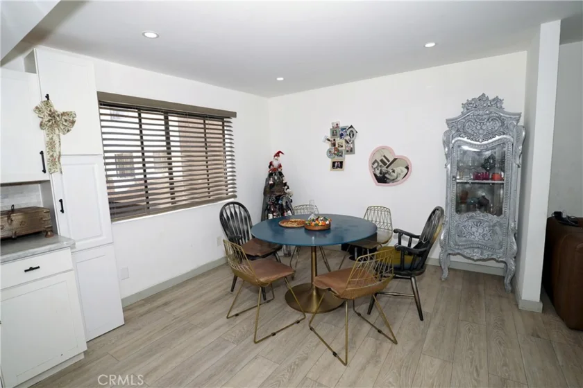 18954 Sherman Way #3 photo 8