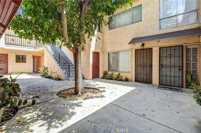 7904 Laurel Canyon #12 photo 3