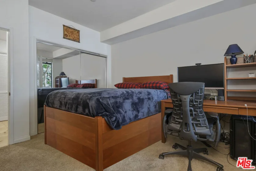 5625 Crescent Parkway #109 photo 19