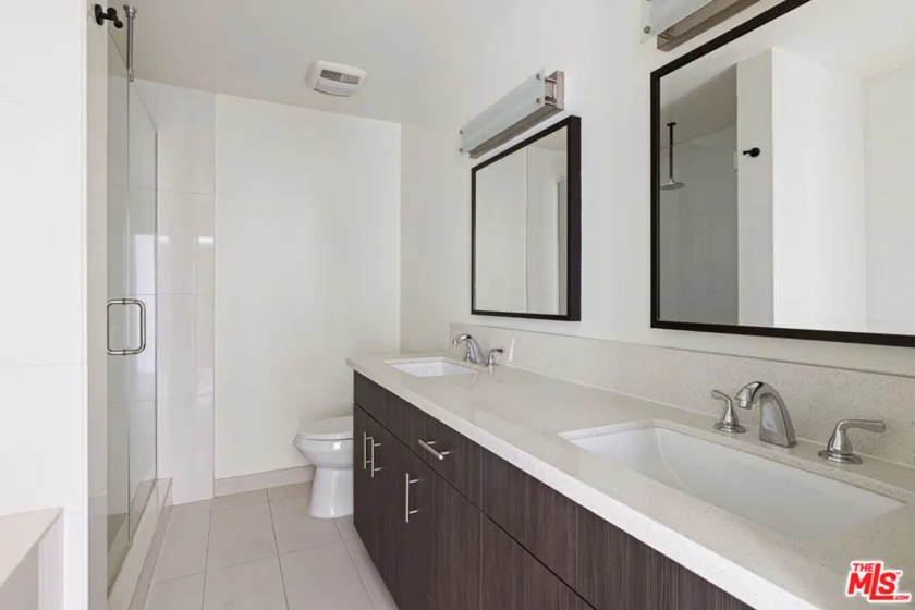 825 E 4th Street #503 photo 7