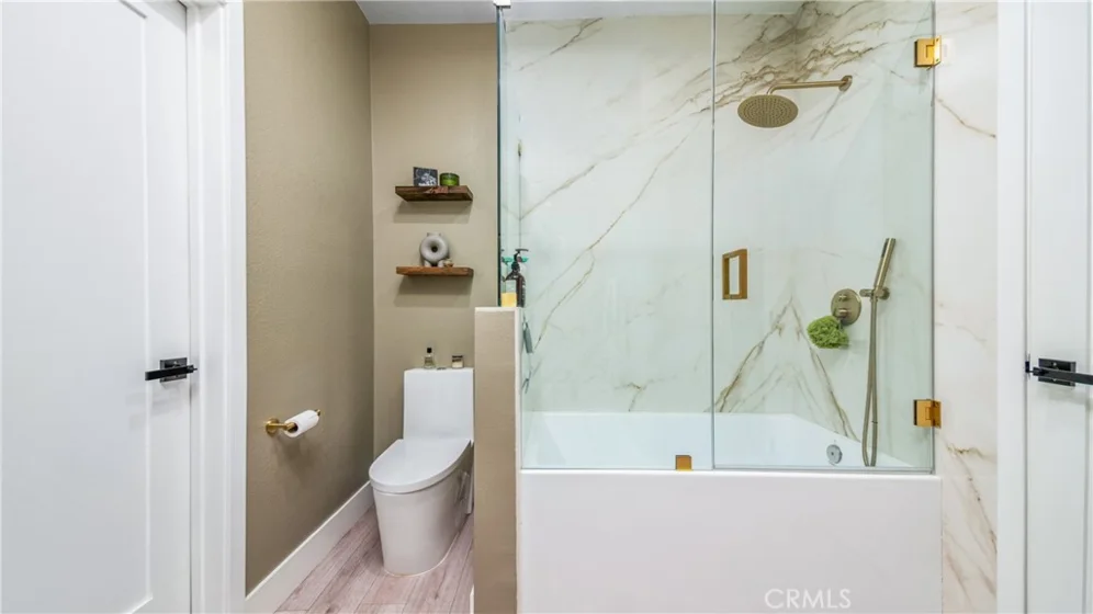832 Palm Avenue #201 photo 5