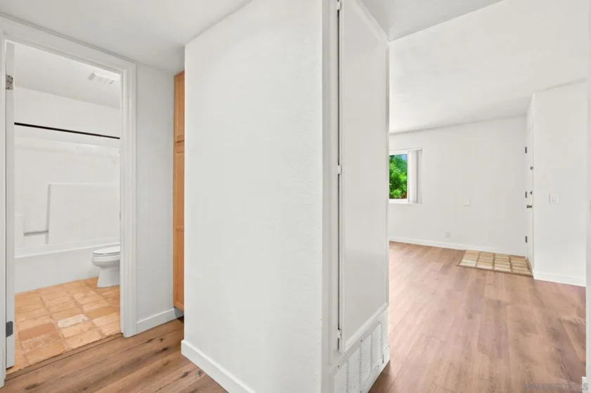 521 Calle Montecito #110 photo 17