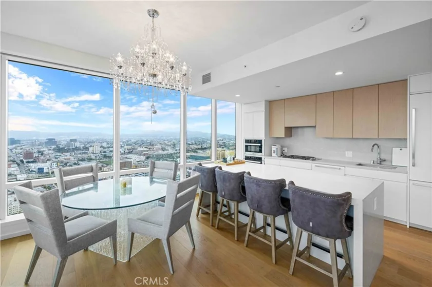 877 Francisco Street #4111 photo 9
