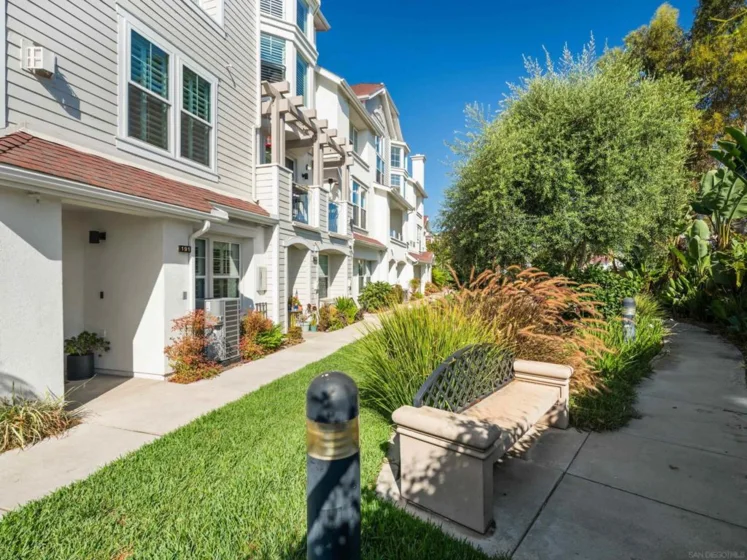 790 Harbor Cliff Way #191 photo 34