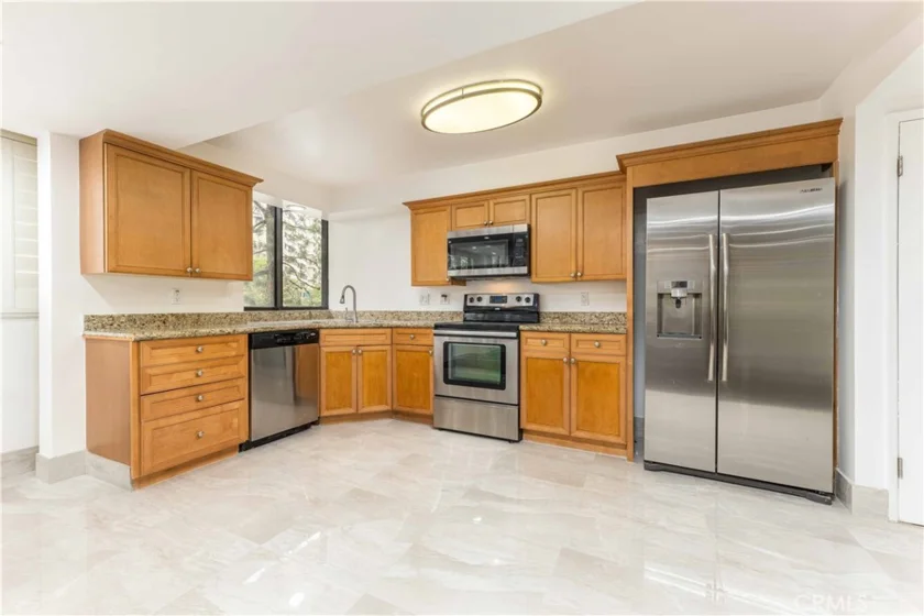 10590 Wilshire Boulevard #305 photo 8