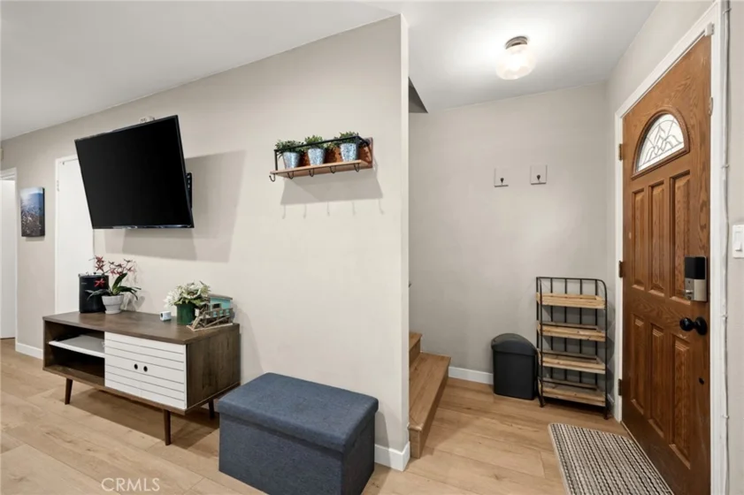 2452 Chelsea Place #M photo 2