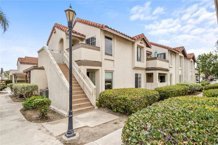 26165 La Real #39B photo 1