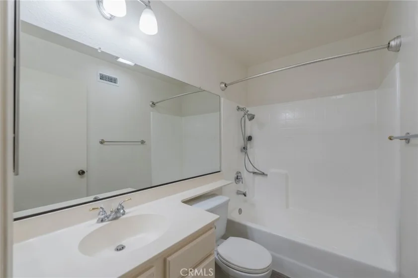 970 S Laurelwood photo 25