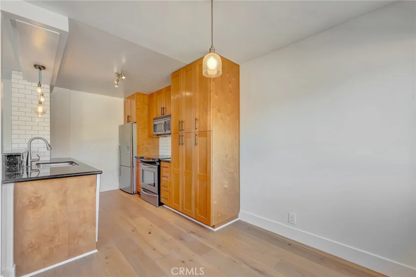 3707 E Livingston #306 photo 18