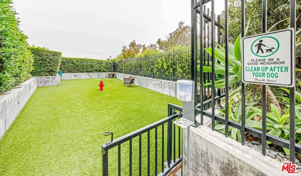 3785 Wilshire Boulevard #1709 photo 42