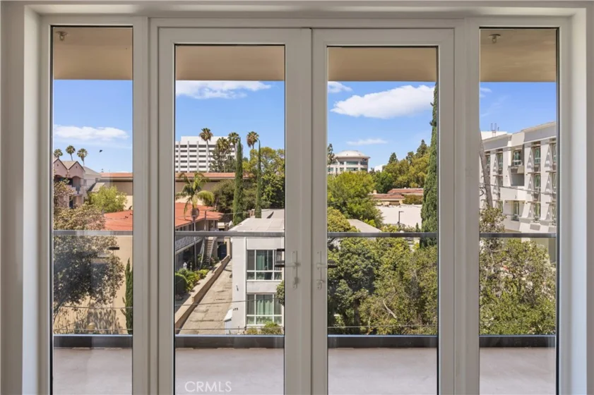 176 N Catalina Avenue #404 photo 31