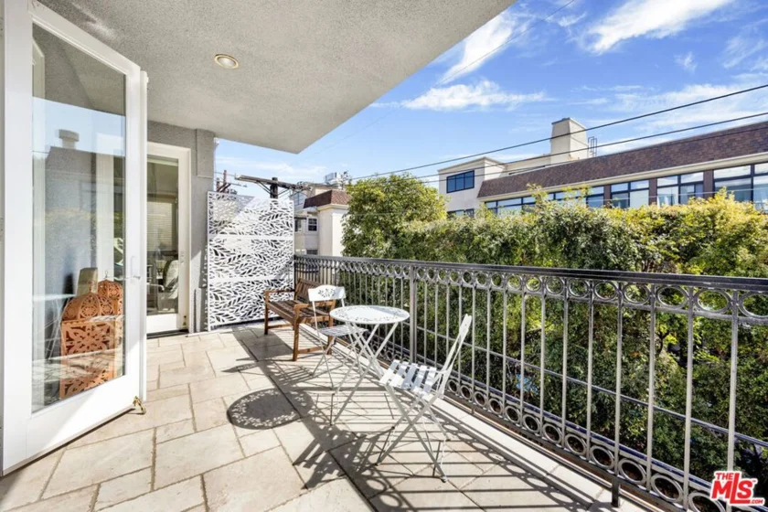 11952 Montana Avenue #303 photo 15