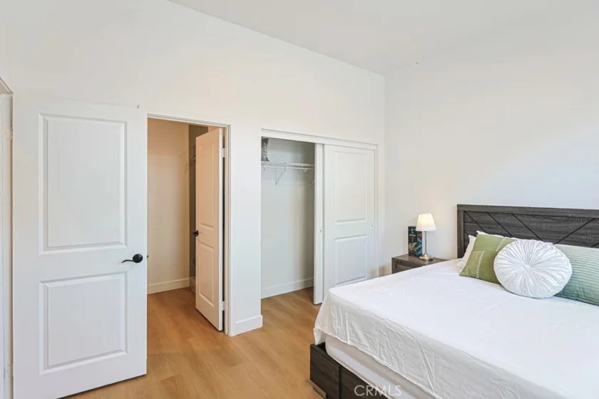 1410 N Harbor #1 photo 6