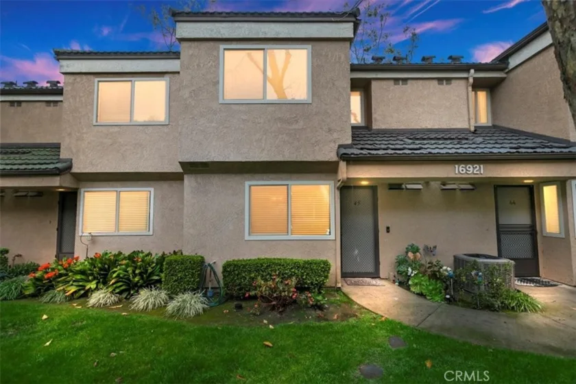 16921 Lakefront Circle #45 photo 1