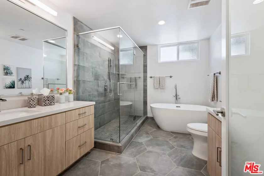 1746 Garfield Place #203 photo 5