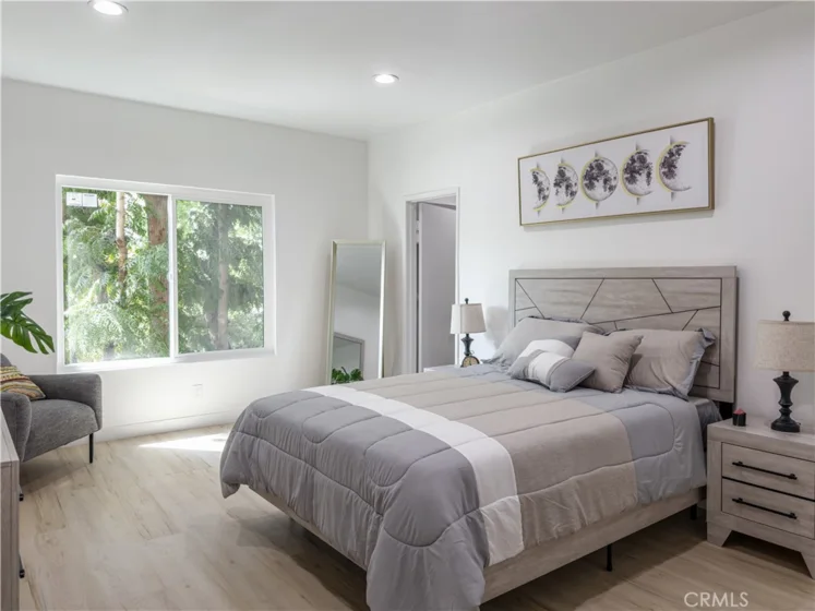 1944 Glendon Avenue #209 photo 39
