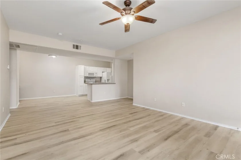 41410 Juniper Street #1721 photo 4